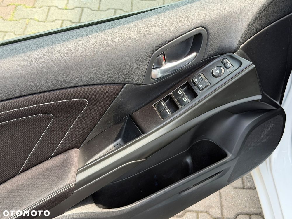 Honda Civic 1.8 i-VTEC Sport Black Edition - 34