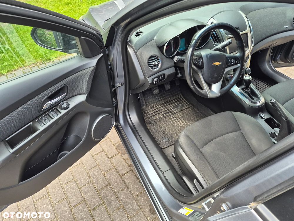 Chevrolet Cruze 1.4 T LT+ - 9