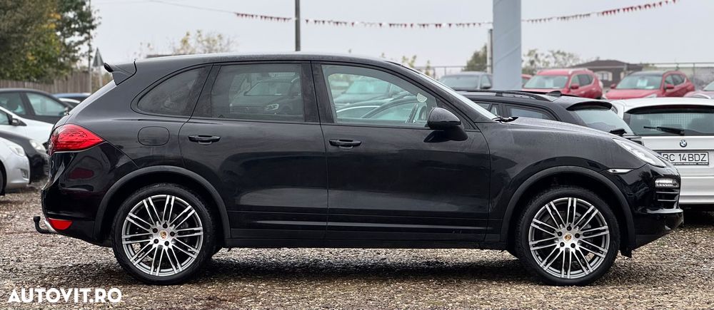 Porsche Cayenne - 23