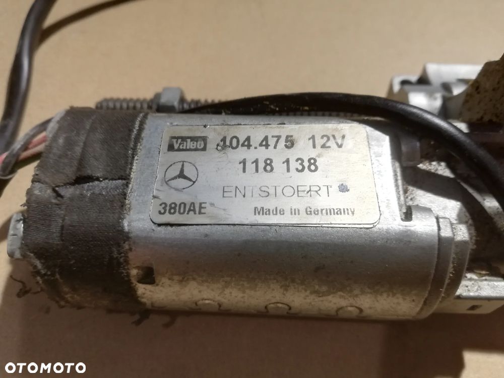 Mercedes-Benz E-Class Silniczek regulacji fotela  404.475 - 2