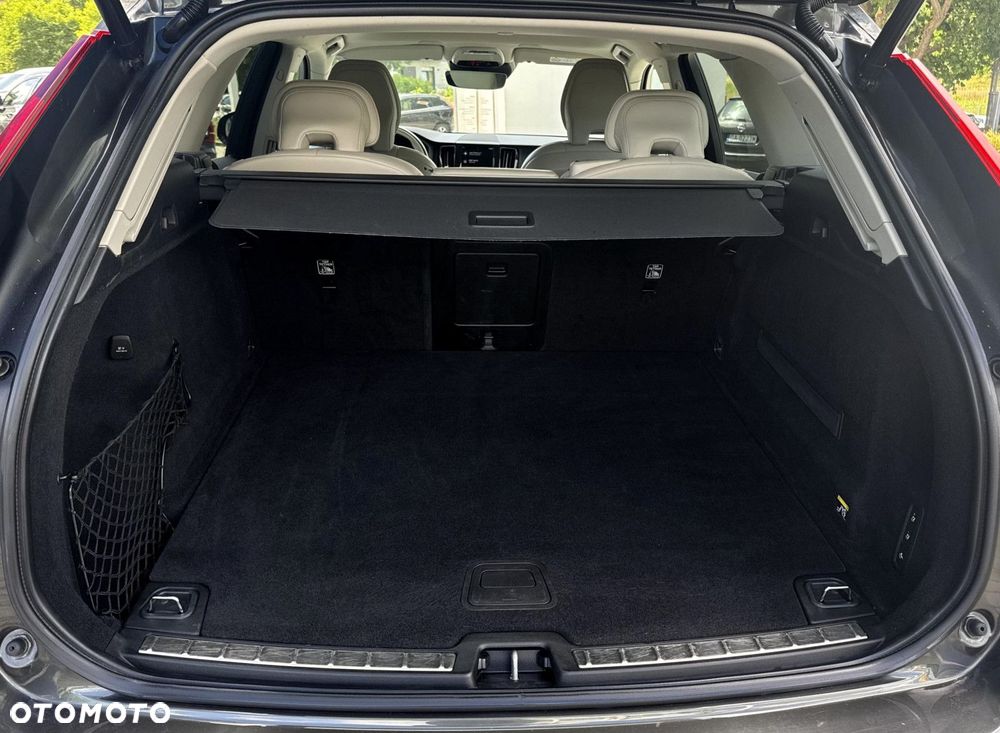 Volvo XC 60 - 33