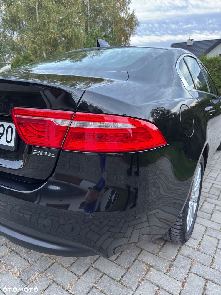 Jaguar XE - 33