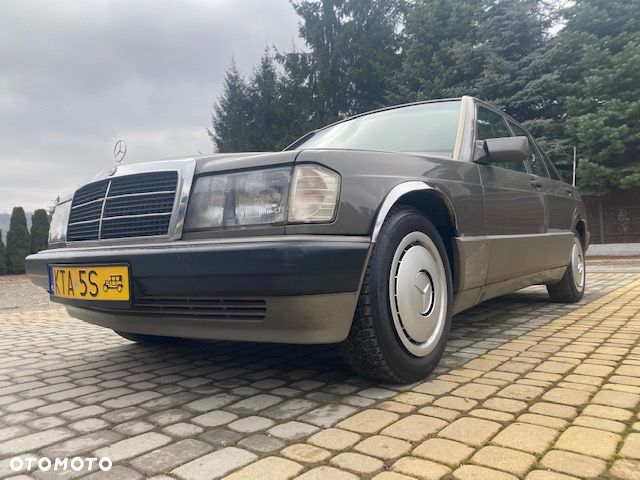 Mercedes-Benz W201 (190) - 27