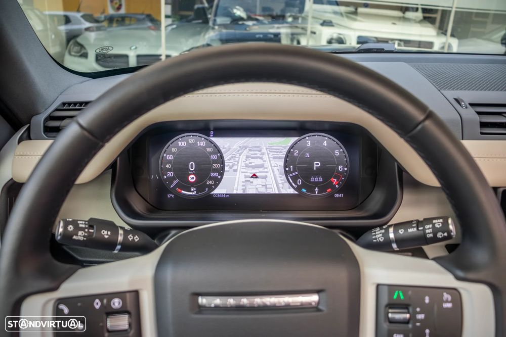 Land Rover Defender 3.0 I6 90 AWD SE - 17