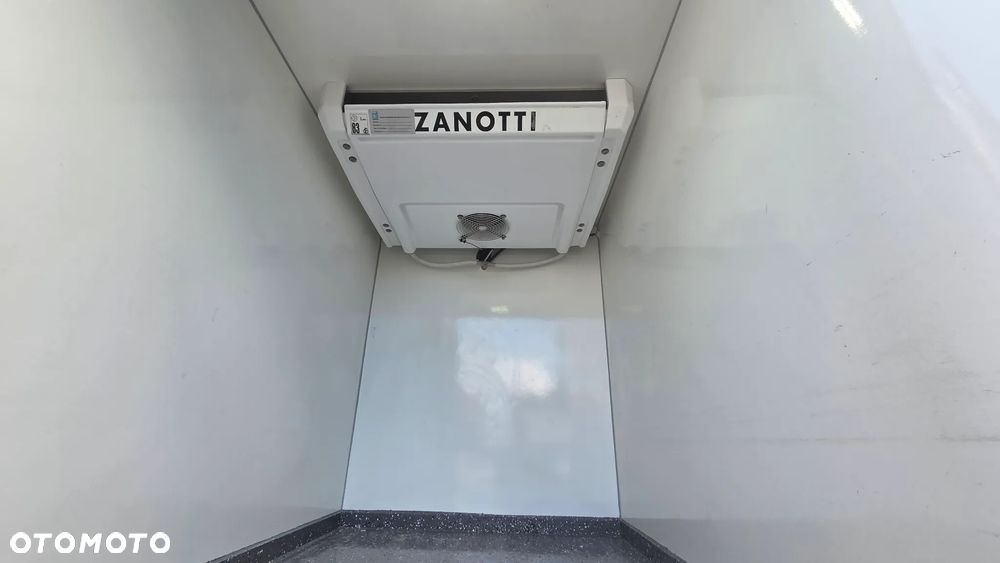 Toyota PROACE - 25