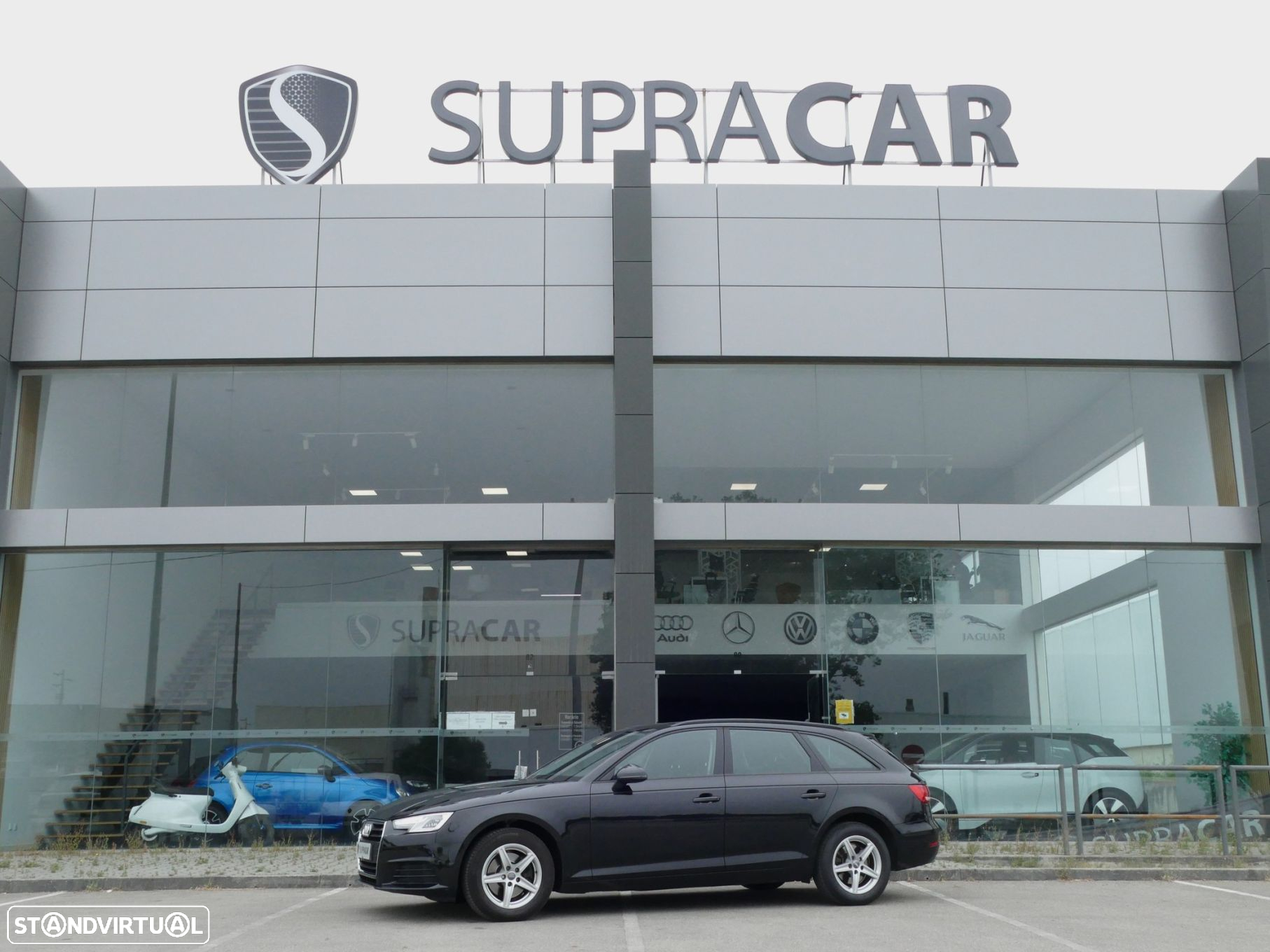 Audi A4 Avant 2.0 TDI Advance - 35