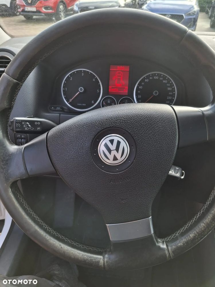 Volkswagen Tiguan - 27