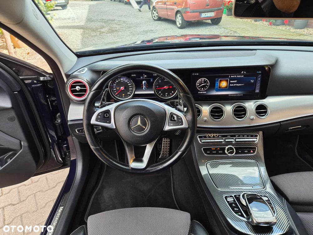 Mercedes-Benz Klasa E - 29