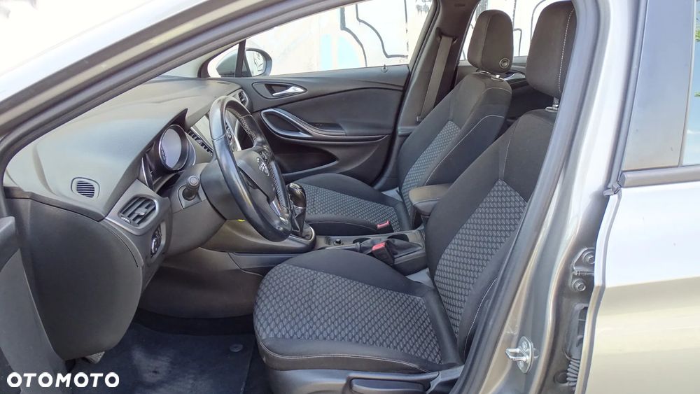 Opel Astra V 1.4 T Dynamic - 12