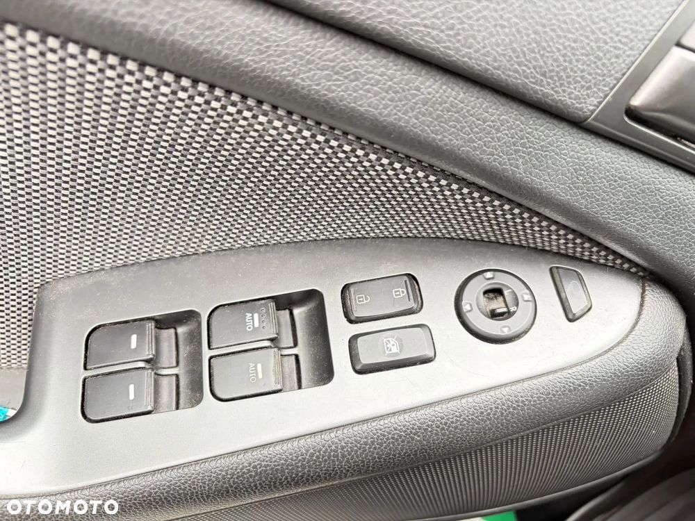 Kia Optima - 16