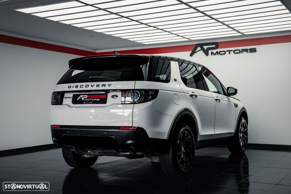 Land Rover Discovery Sport 2.0 TD4 SE Auto - 9