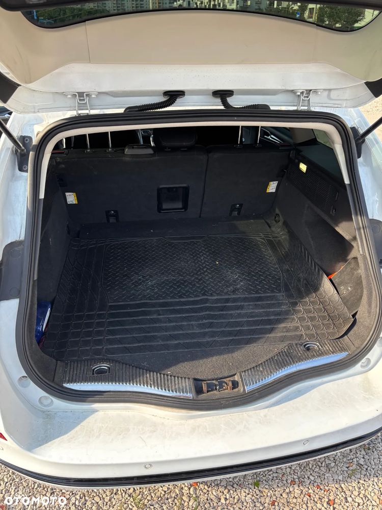 Ford Mondeo 2.0 TDCi Ambiente PowerShift - 17