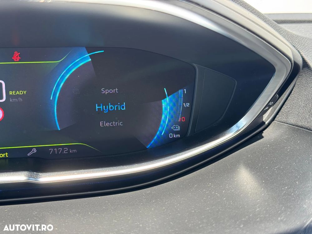 Peugeot 3008 PHEV 300 EAT8 4X4 GT - 22