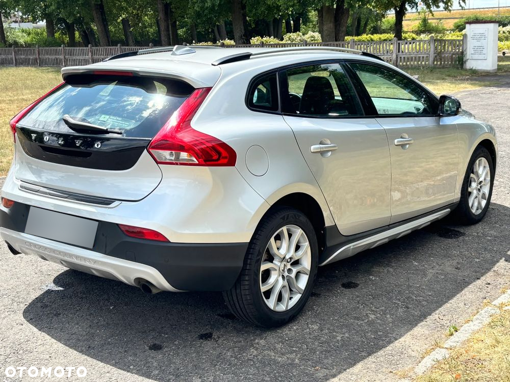 Volvo V40 Cross Country T3 Drive-E Summum - 5