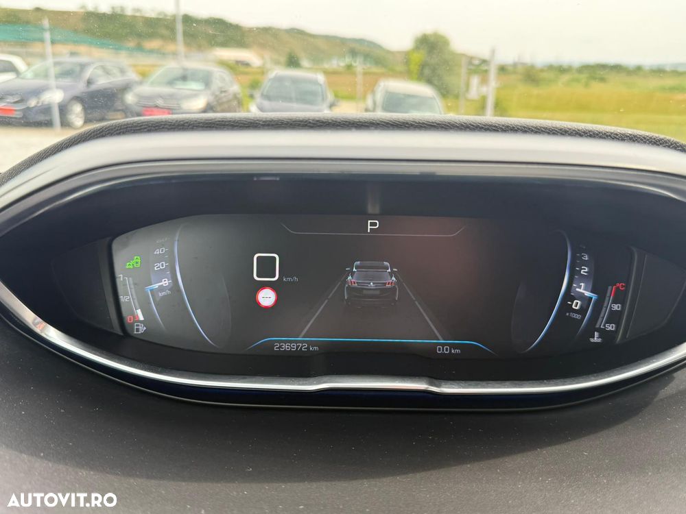 Peugeot 3008 BlueHDi 130 Stop & Start EAT8 Allure Business-Paket - 19