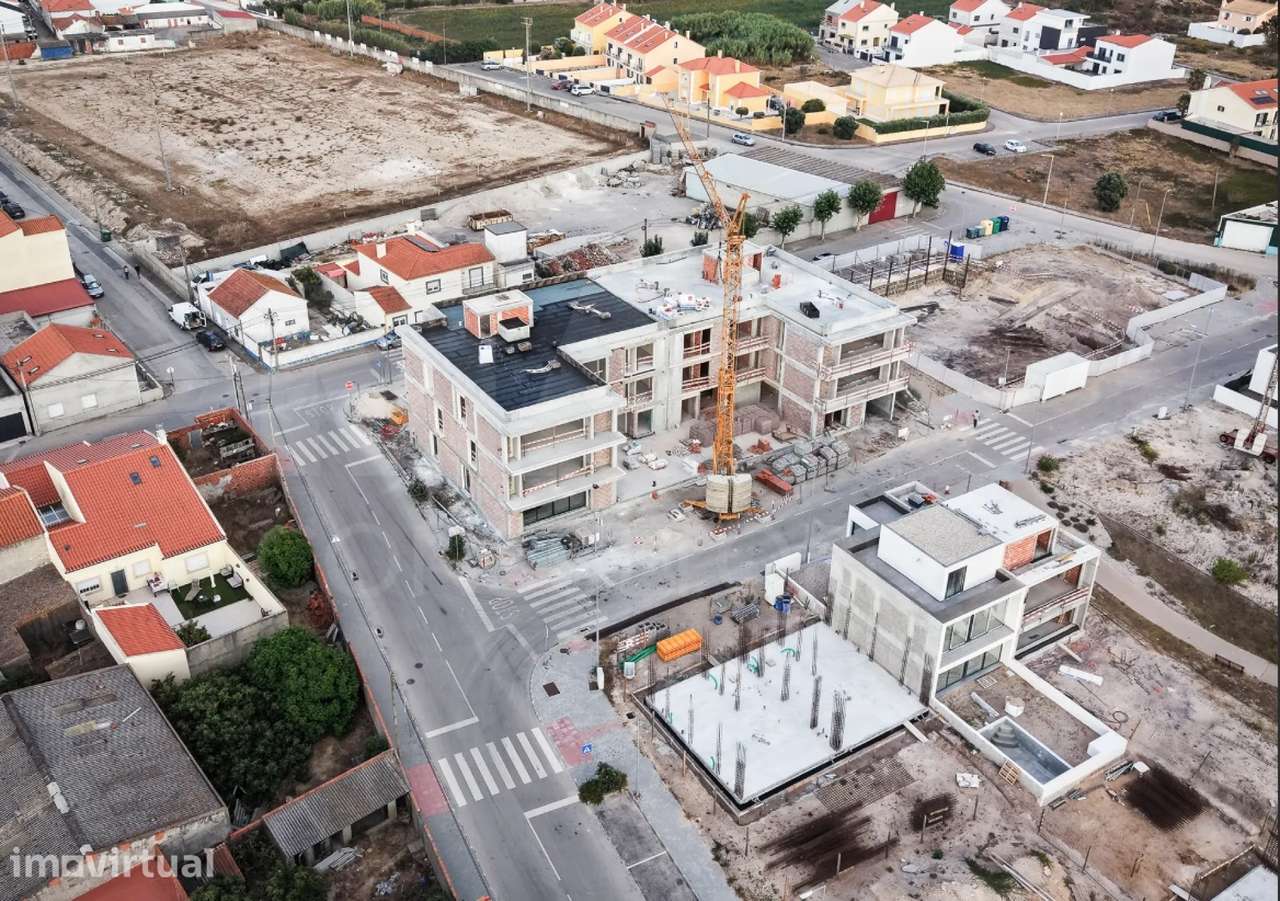 T2 Novo com Quintal Privado a 10 Minutos a pé do Baleal - Grande imagem: 3/28