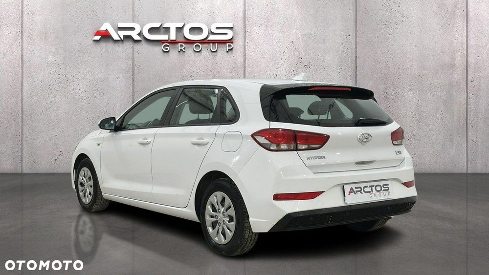 Hyundai i30 1.5 DPI Classic + - 3
