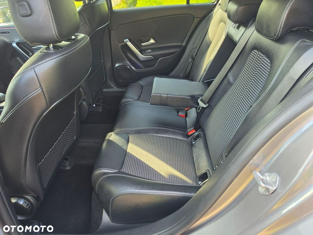 Mercedes-Benz Klasa A 180 7G-DCT Style - 15