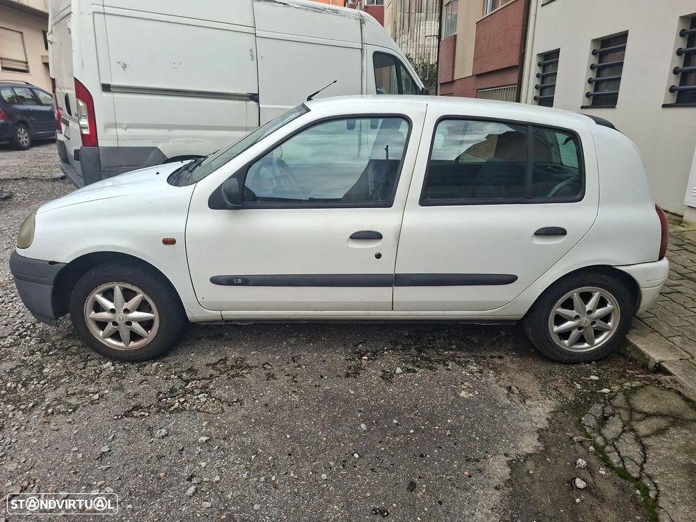 Renault Clio 1.2 - 3