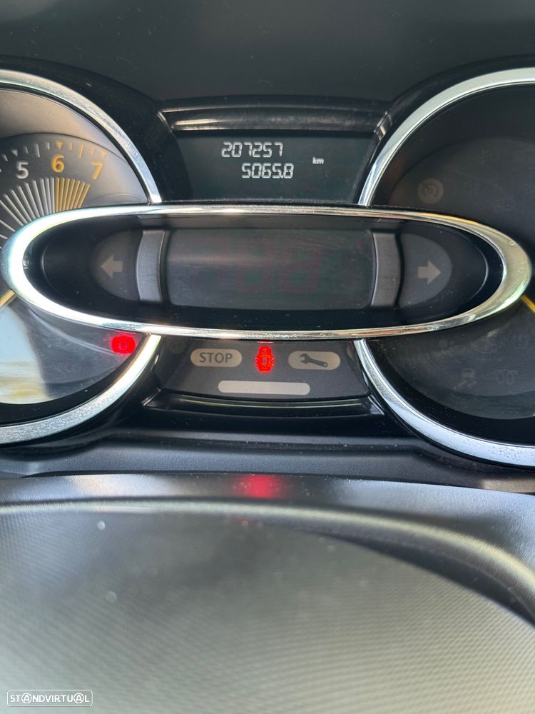 Renault Clio - 8