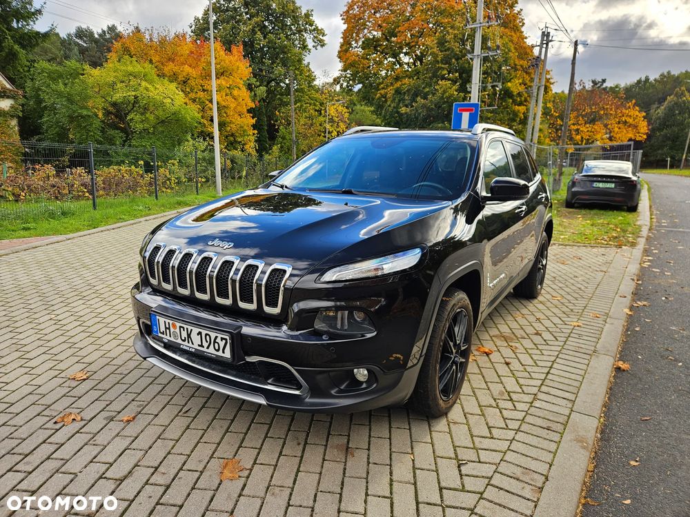 Jeep Cherokee - 1