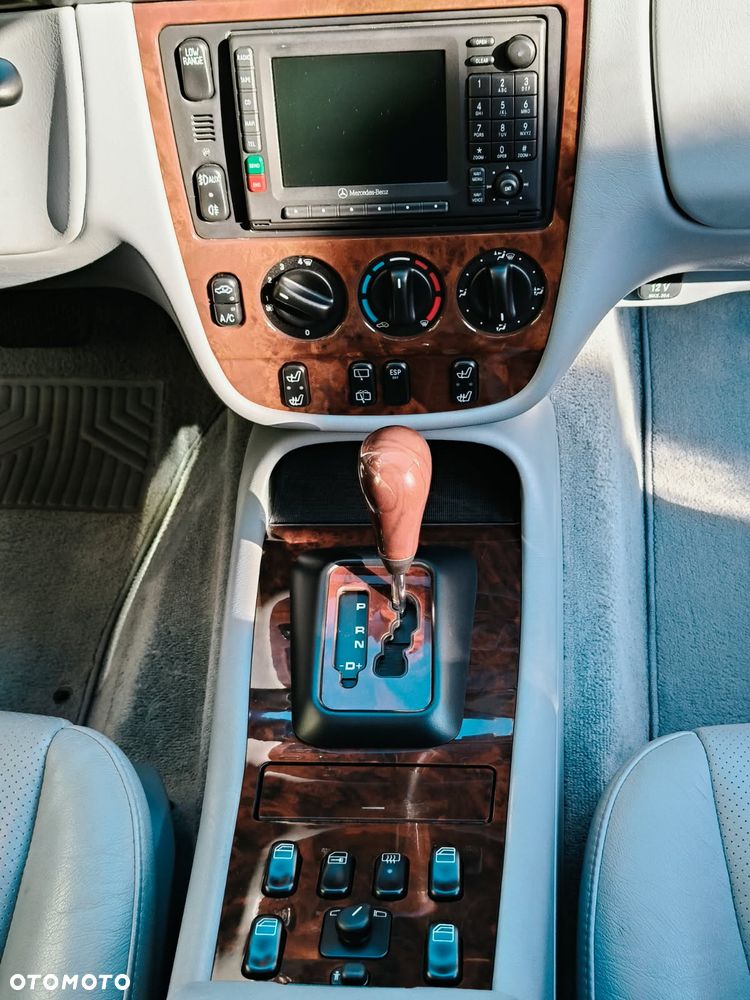 Mercedes-Benz ML 430 - 13