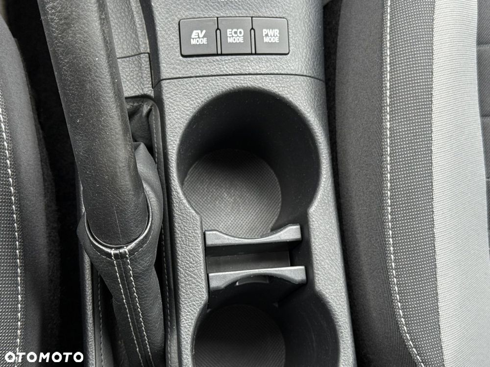 Toyota Auris - 24