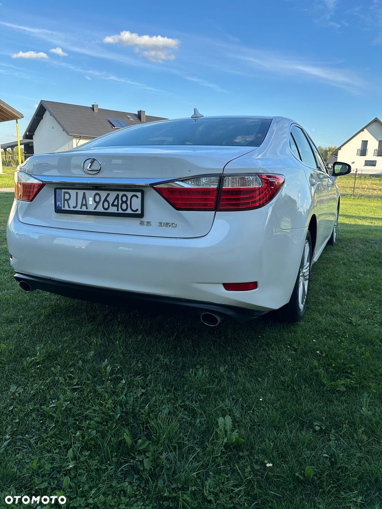Lexus ES - 8