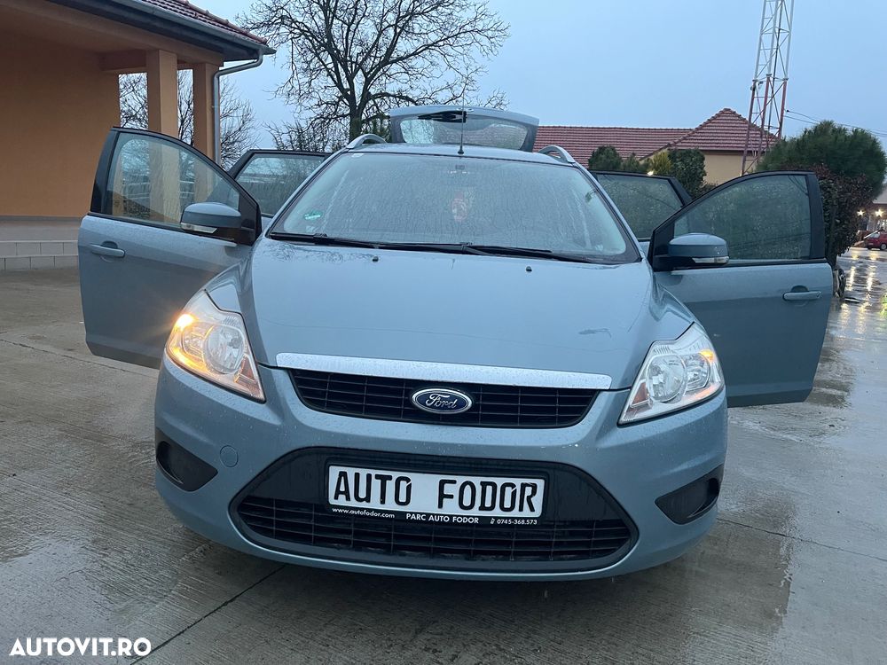 Ford Focus Turnier 1.6 TDCi DPF SYNC Edition - 30