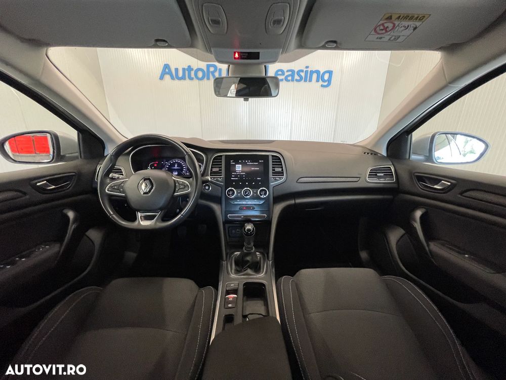 Renault Megane TCe 140 GPF Equilibre - 8
