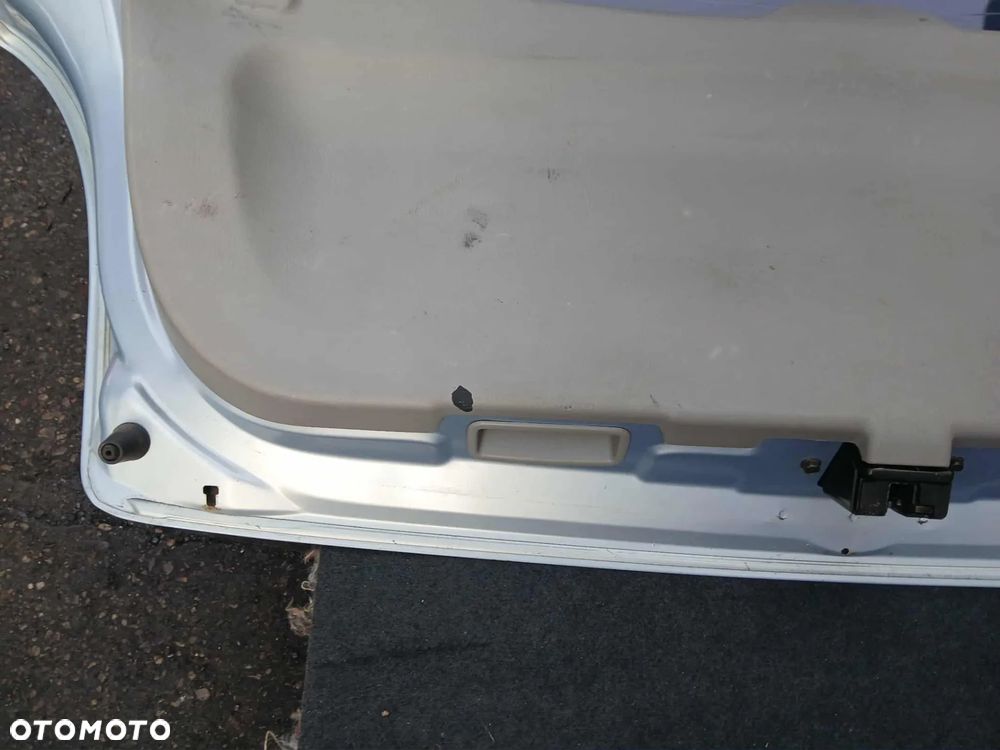 Mazda 323 F Klapa bagażnika - 6