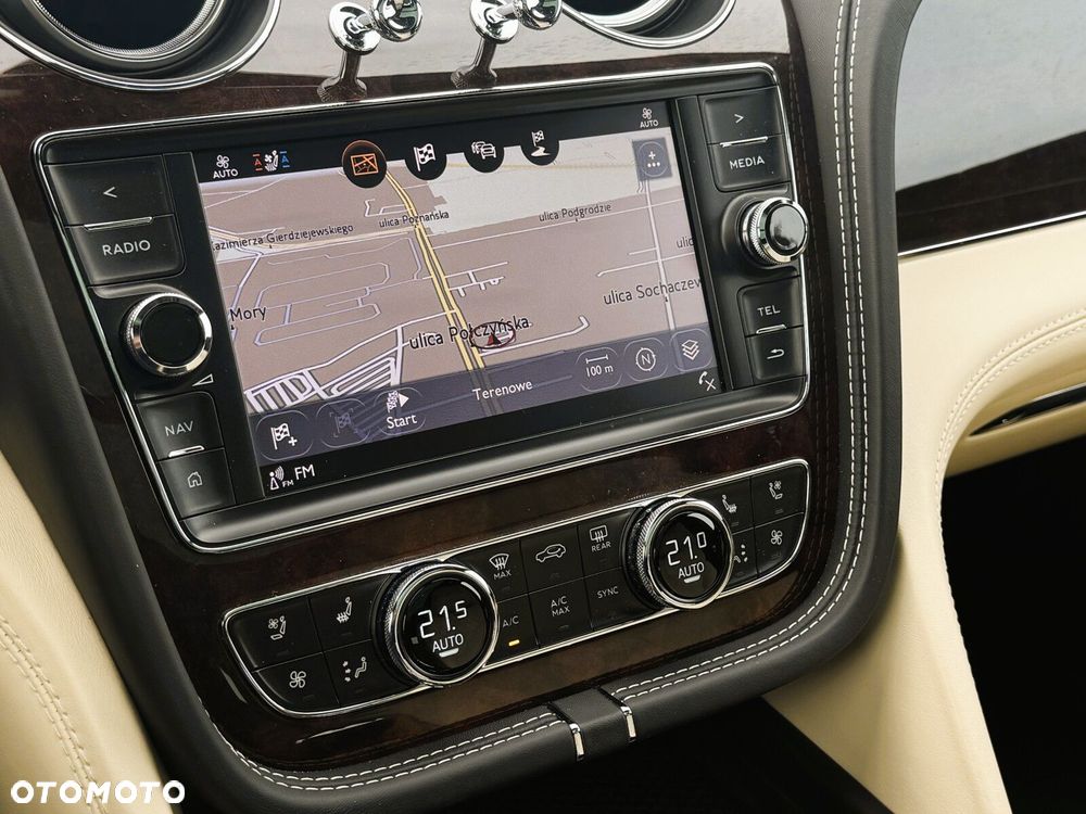 Bentley Bentayga - 13