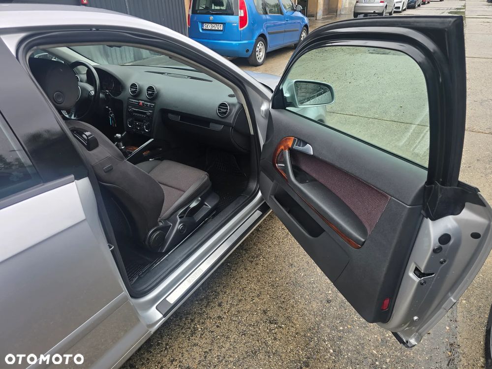 Audi A3 3-drzwiowe 2.0 TDI Ambition - 18