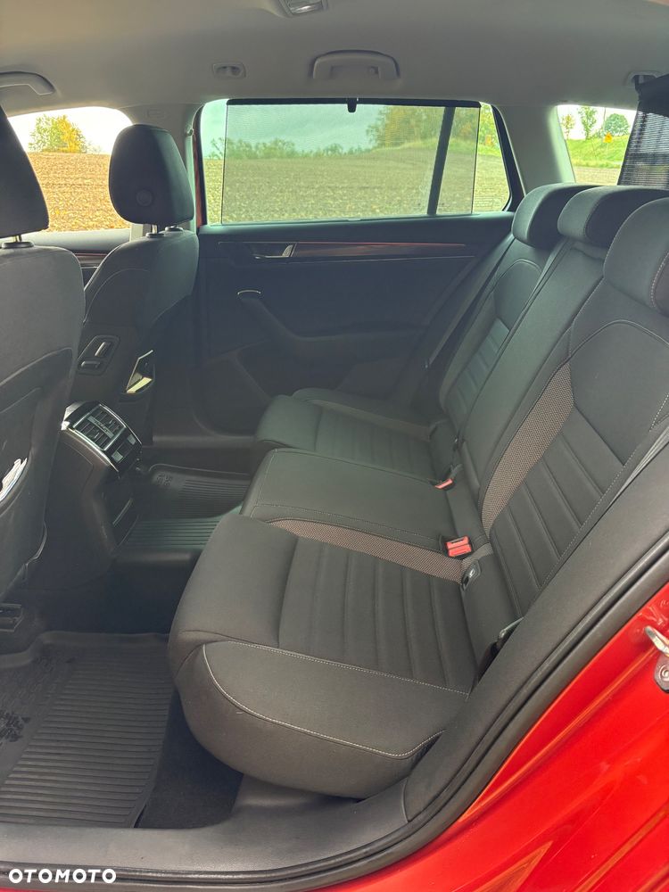 Skoda Superb 2.0 TDI SCR 4x4 Scout DSG - 22