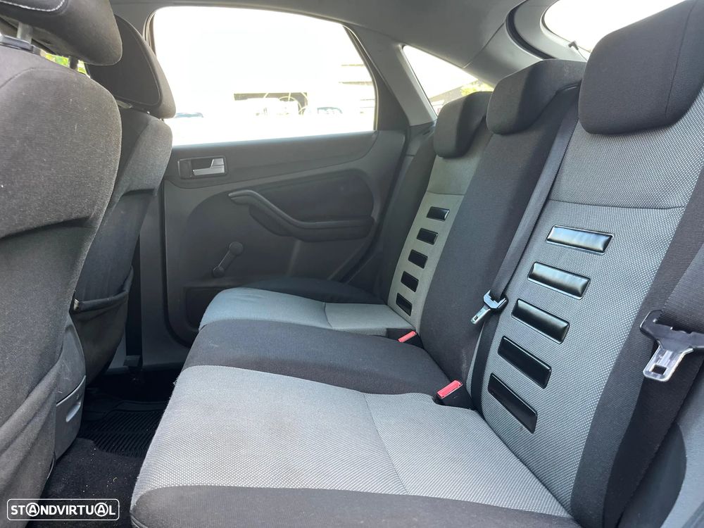 Ford Focus 1.6 TDCi Connection CVT - 4