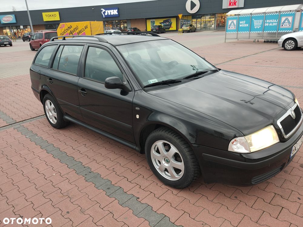 Skoda Octavia - 1
