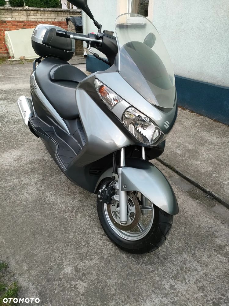 Suzuki Burgman - 5