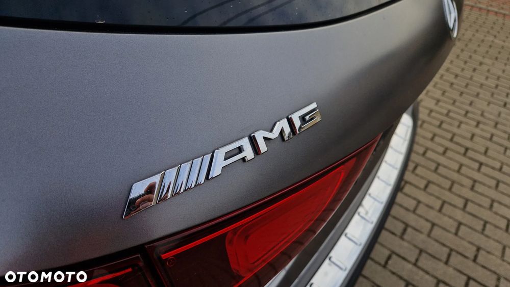 Mercedes-Benz GLA - 19