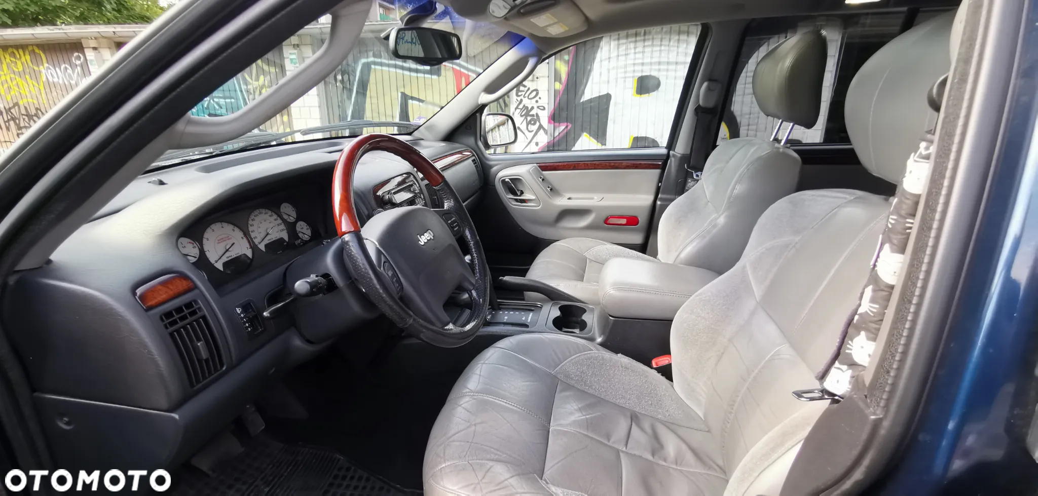 Jeep Grand Cherokee 4.7 Overland - 18