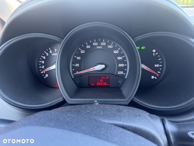 Kia Rio - 3