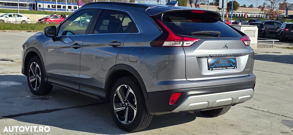 Mitsubishi Eclipse-Cross Plug-In Hybrid 4WD Plus - 4