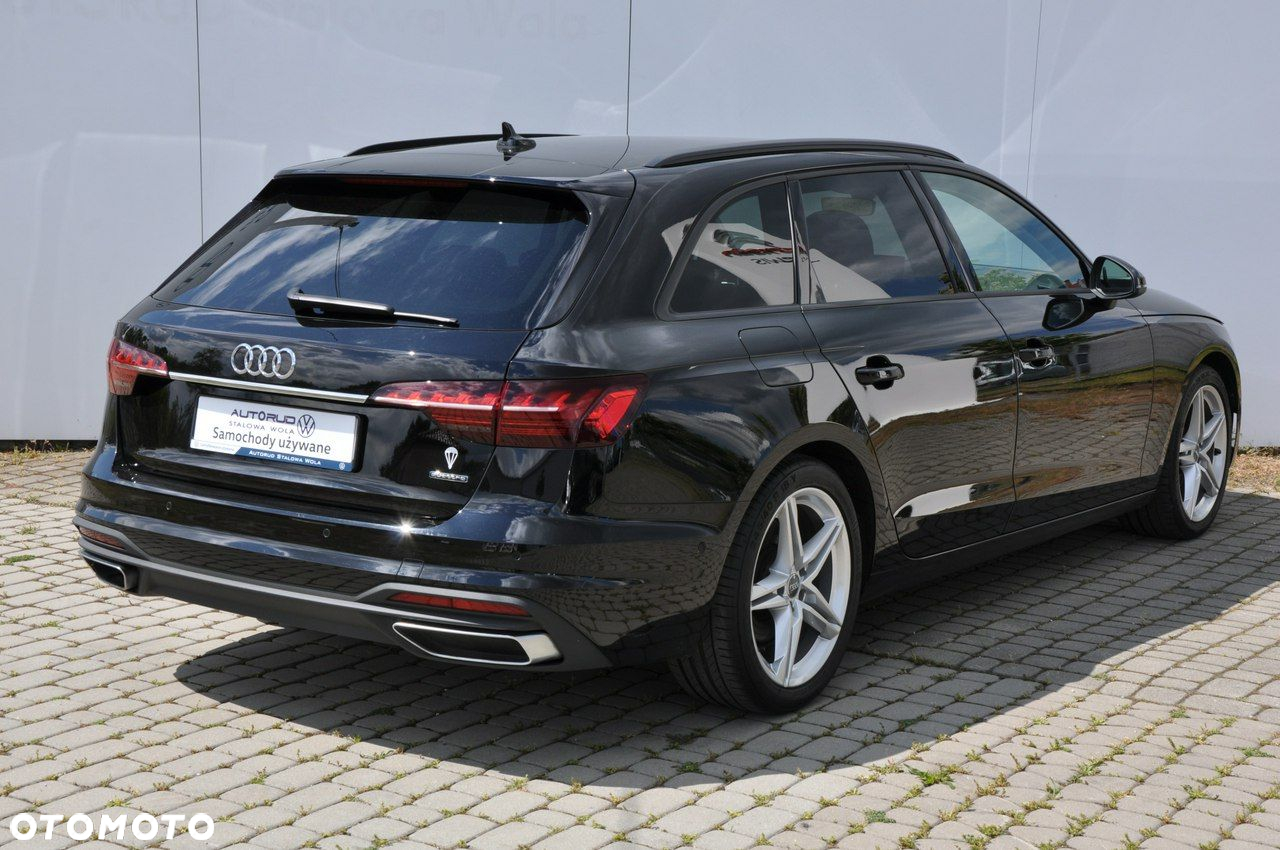 Audi A4 Avant 40 TDI quattro S tronic - 4