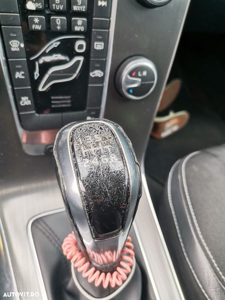 Volvo V40 D2 - 11