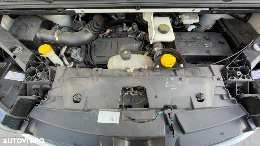 Renault Trafic - 16