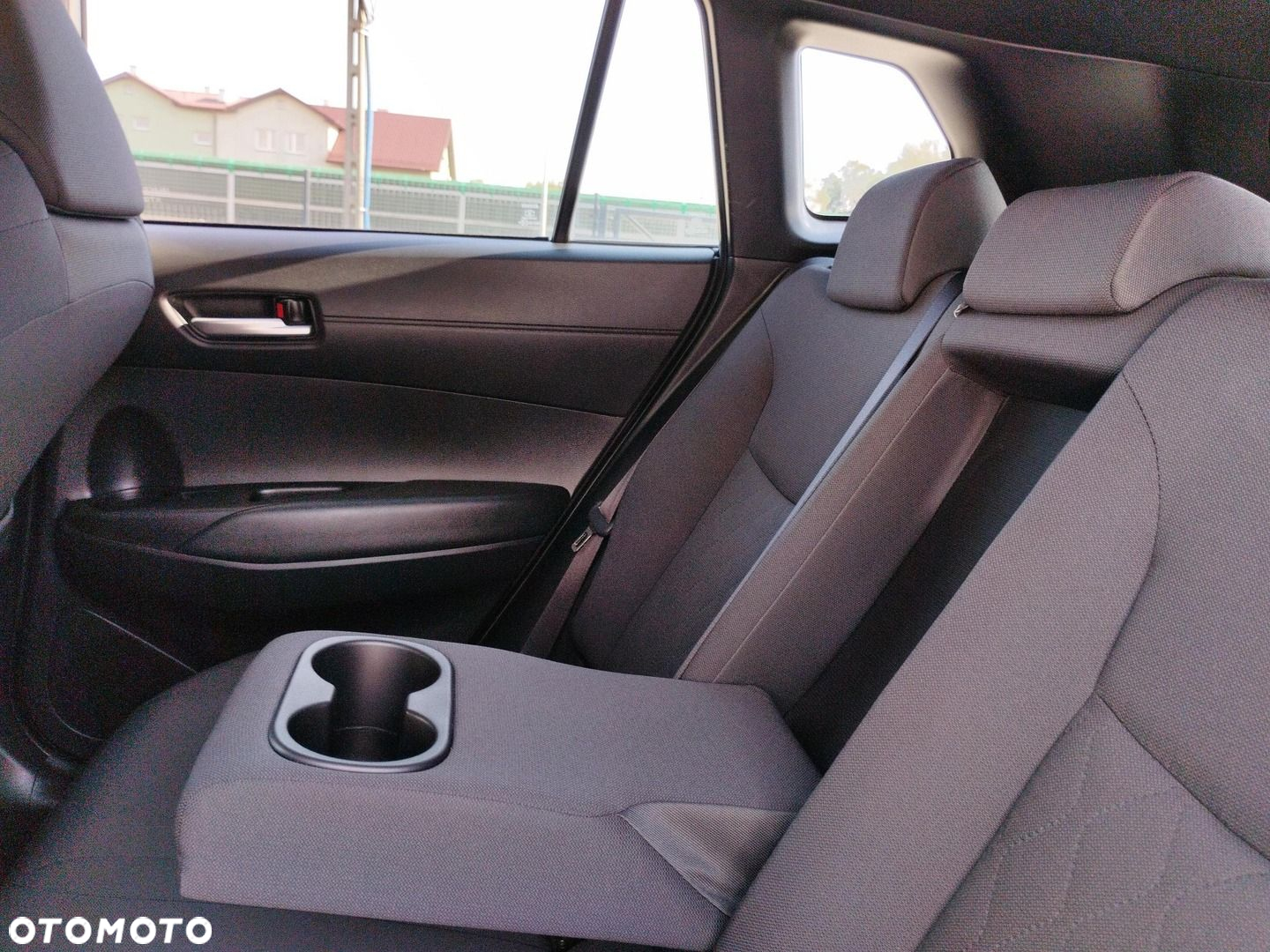 Toyota Corolla Cross - 13