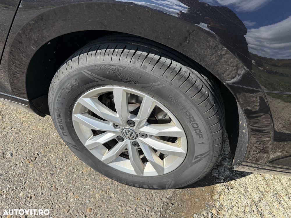 Volkswagen Passat 2.0 TDI DSG Highline - 13