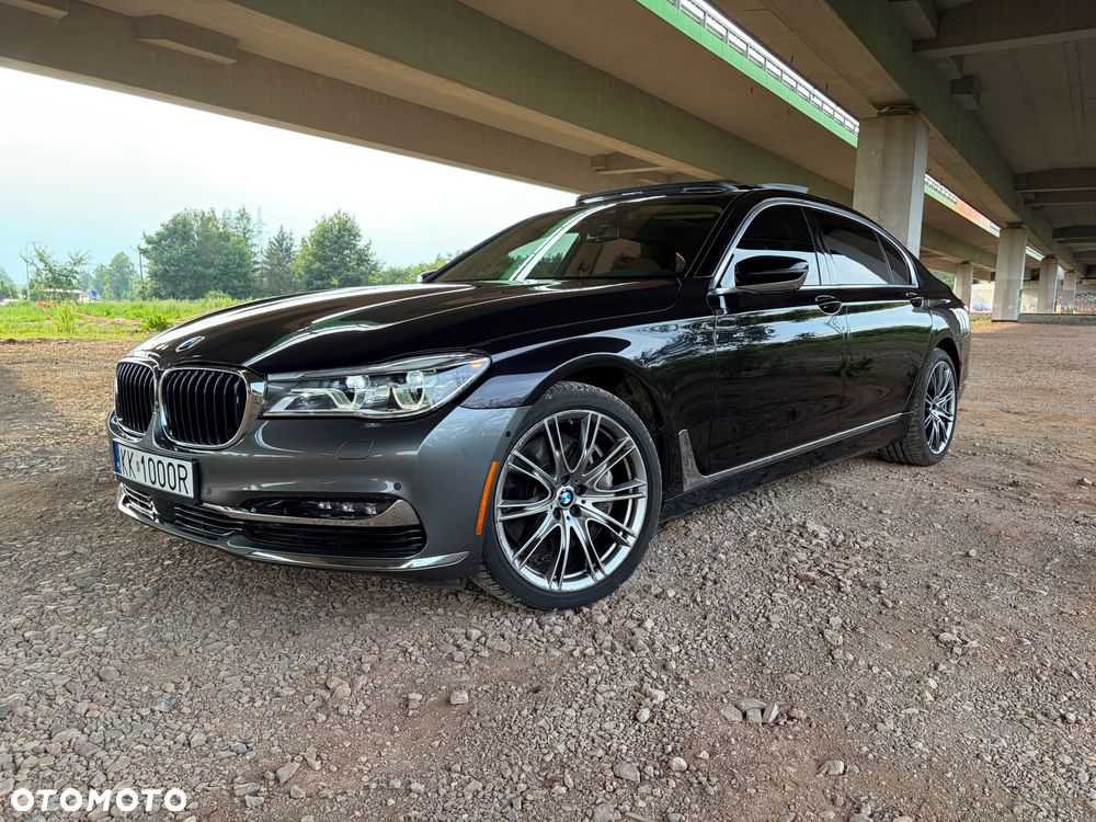 BMW Seria 7 750Li xDrive - 2