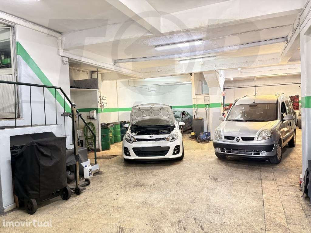 Oficina Chave na Mão - pronto a faturar com 2 portões no centro ama... - Grande imagem: 2/10