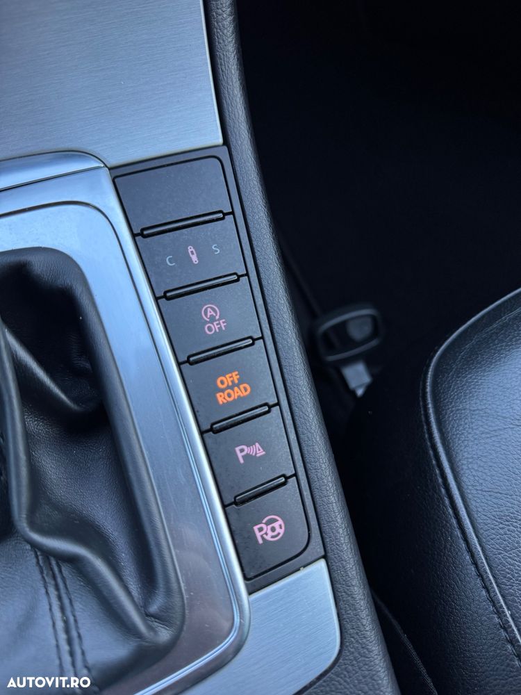 Volkswagen Passat Alltrack - 25