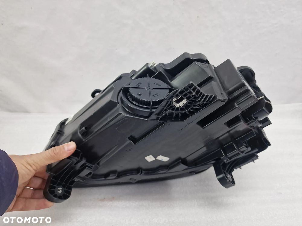 AUDI Q2 81A 16- PRAWA LAMPA PRZEDNIA PRZÓD ZWYKŁA , NR 81A941004 , NR AUKCJI LA733 - 9